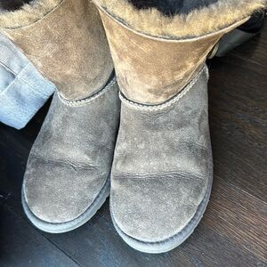 Ugg Bailey Button Gray